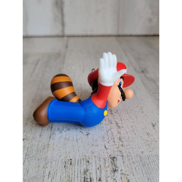 Hallmark super Mario raccoon version ornament Xmas - Picture 2 of 6